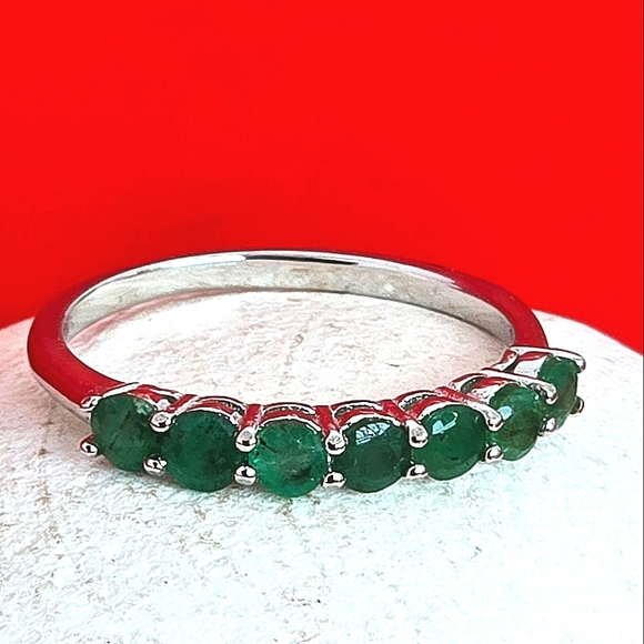 Natural Emerald 2.5mm 925 Sterling Silver Band - Picture 9 of 11